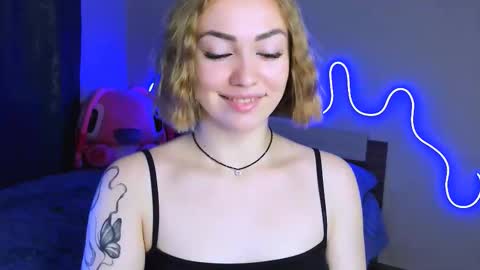 LaraKrein lk online show from 09/22/25, 02:19