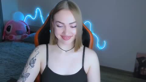 LaraKrein lk online show from 02/21/26, 12:28