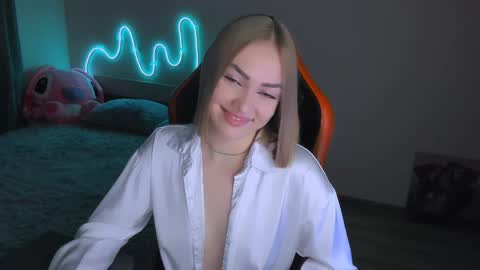 LaraKrein lk online show from 04/10/26, 03:17