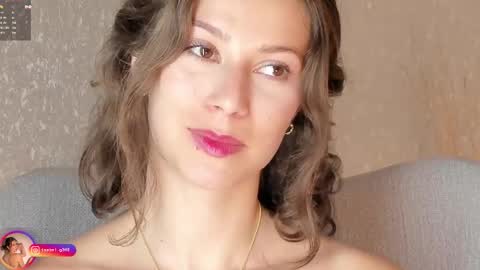 Lara  online show from 10/21/25, 01:45