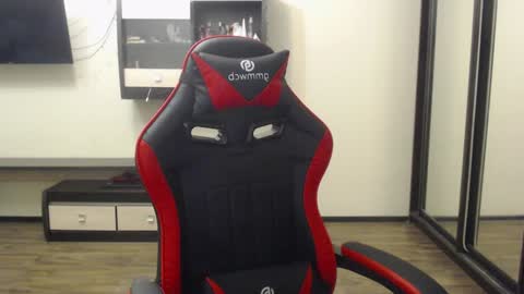 Snapshot of laralianna chatting on 12/25/24, 07:34 Laralianna online show from 12/25/24, 07:34