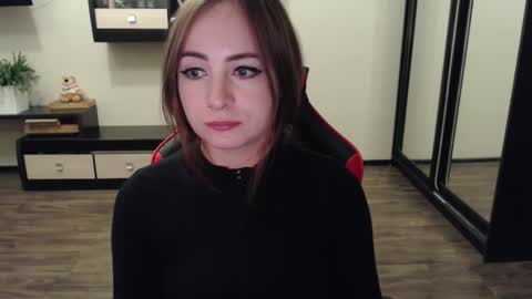 Snapshot of laralianna chatting on 09/15/25, 02:06 Laralianna online show from 09/15/25, 02:06