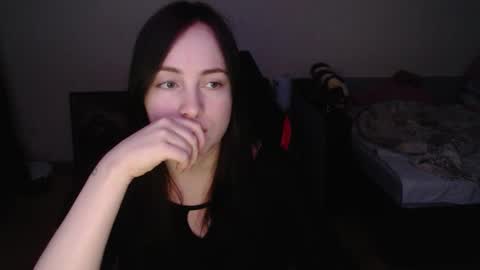Snapshot of laralianna chatting on 03/05/26, 11:23 Laralianna online show from 03/05/26, 11:23