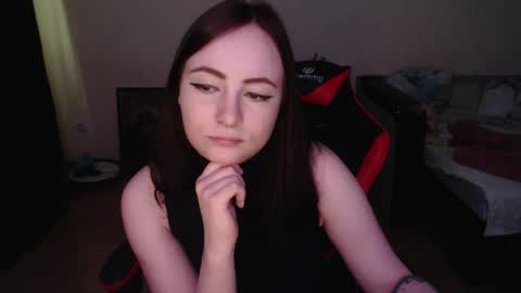 Snapshot of laralianna chatting on 03/26/26, 02:22 Laralianna online show from 03/26/26, 02:22