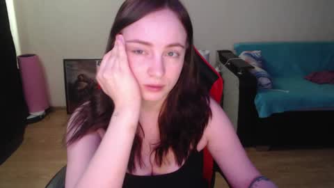 Snapshot of laralianna chatting on 04/02/26, 11:52 Laralianna online show from 04/02/26, 11:52