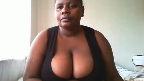 laralovex online show from 12/02/24, 12:40