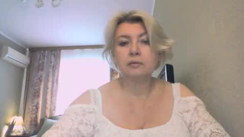 laramrs online show from 11/04/25, 08:13