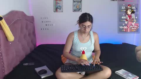 laramucci online show from 11/22/25, 03:44