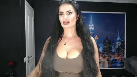 Snapshot of laras_moans chatting on 06/27/26, 08:30 laras_moans online show from 06/27/26, 08:30