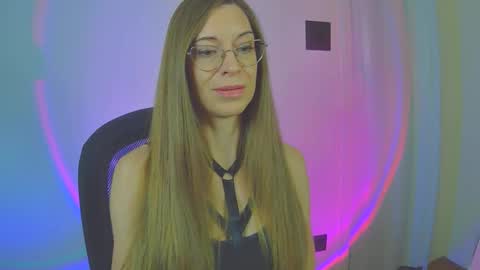 larawintersxxx online show from 11/19/25, 08:53