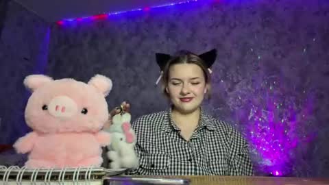 Snapshot of lareechannell chatting on 04/23/26, 05:04 Nessie online show from 04/23/26, 05:04