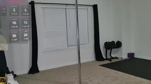 Snapshot of largebootylexi chatting on 12/13/24, 08:30 Lexi online show from 12/13/24, 08:30