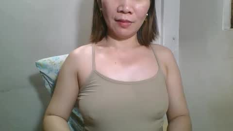 Larice online show from 11/23/25, 03:17