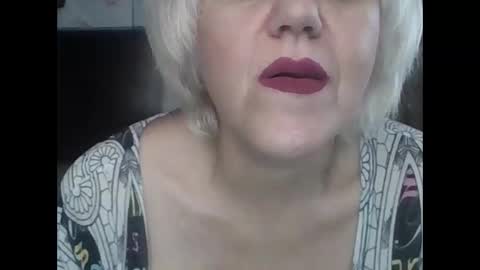 larisaq4ugo24 online show from 11/03/25, 06:47