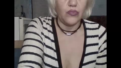 Snapshot of larisaq4ugo24 chatting on 12/18/25, 08:04 larisaq4ugo24 online show from 12/18/25, 08:04