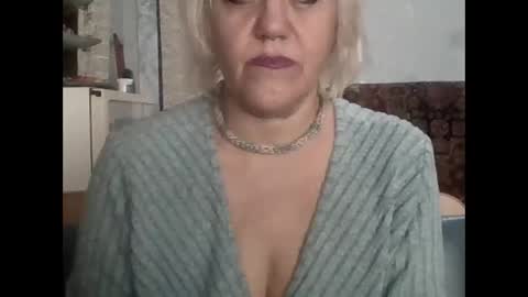 Snapshot of larisaq4ugo24 chatting on 01/13/26, 09:03 larisaq4ugo24 online show from 01/13/26, 09:03