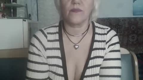 Snapshot of larisaq4ugo24 chatting on 03/23/26, 10:30 larisaq4ugo24 online show from 03/23/26, 10:30