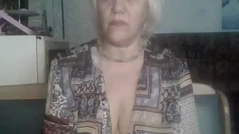 Snapshot of larisaq4ugo24 chatting on 03/27/26, 12:38 larisaq4ugo24 online show from 03/27/26, 12:38