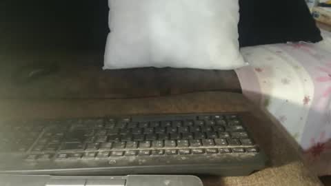 Snapshot of lariss__ chatting on 04/19/26, 05:23 Lariss online show from 04/19/26, 05:23