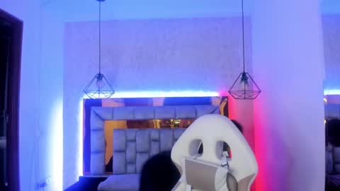  Lari online show from 02/21/25, 03:45