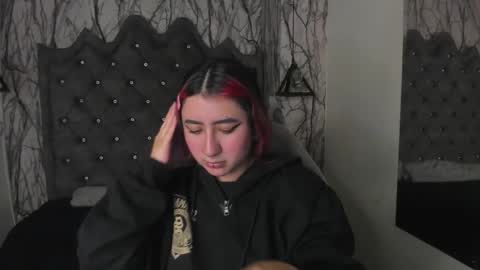  Lari online show from 03/04/25, 03:11