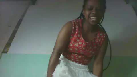 larissa645771 online show from 09/18/25, 07:27