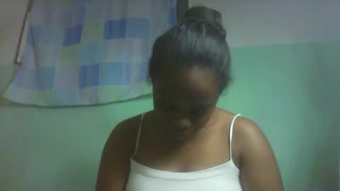 larissa645771 online show from 10/12/25, 08:57