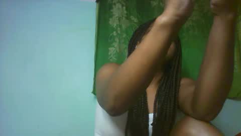 larissa645771 online show from 01/13/26, 06:13