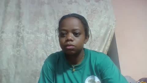 Snapshot of larissa645771 chatting on 05/03/26, 07:36 larissa645771 online show from 05/03/26, 07:36
