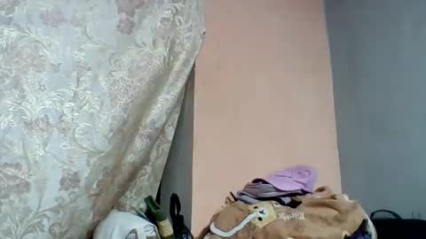 Snapshot of larissa645771 chatting on 05/13/26, 08:55 larissa645771 online show from 05/13/26, 08:55