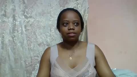 Snapshot of larissa645771 chatting on 05/18/26, 04:13 larissa645771 online show from 05/18/26, 04:13