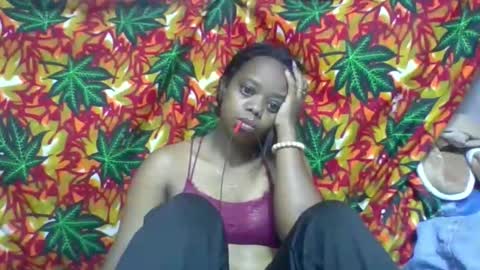 Snapshot of larissa645771 chatting on 05/27/26, 04:59 larissa645771 online show from 05/27/26, 04:59