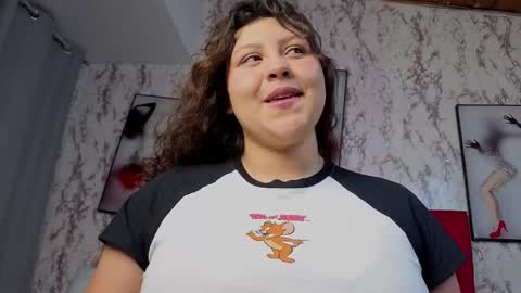 Snapshot of larissa_antonella chatting on 02/13/26, 03:57 larissa_antonella online show from 02/13/26, 03:57