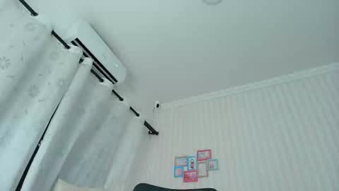 Larissas online show from 10/02/25, 10:06