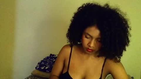 Snapshot of larita_curly chatting on 04/05/26, 09:34 larita_curly online show from 04/05/26, 09:34