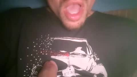 Snapshot of larry009 chatting on 11/18/25, 12:16 larry009 online show from 11/18/25, 12:16