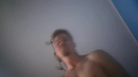 Snapshot of larry009 chatting on 01/07/26, 03:42 larry009 online show from 01/07/26, 03:42