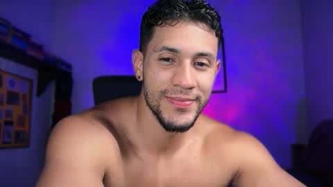 Snapshot of larry_jones chatting on 02/18/26, 12:06 andrew online show from 02/18/26, 12:06