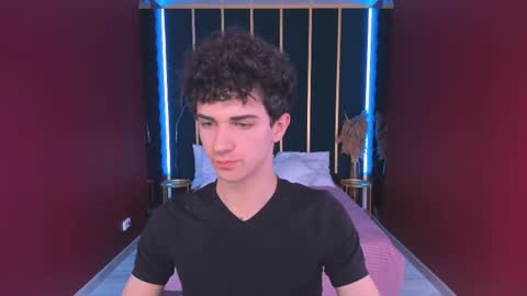 Larry online show from 11/09/25, 09:02