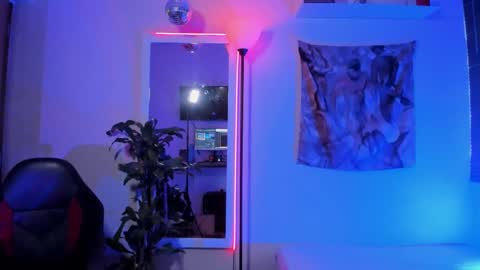 larry_stewart online show from 11/24/25, 01:33