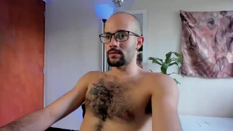 Snapshot of larry_stewart chatting on 04/14/26, 03:18 larry_stewart online show from 04/14/26, 03:18