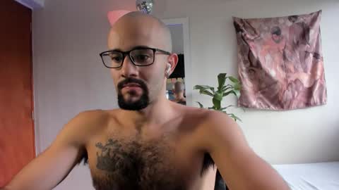 Snapshot of larry_stewart chatting on 04/16/26, 03:02 larry_stewart online show from 04/16/26, 03:02