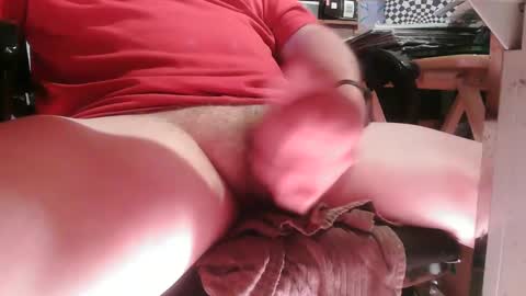 Snapshot of larrys60 chatting on 10/04/25, 06:17 larrys60 online show from 10/04/25, 06:17