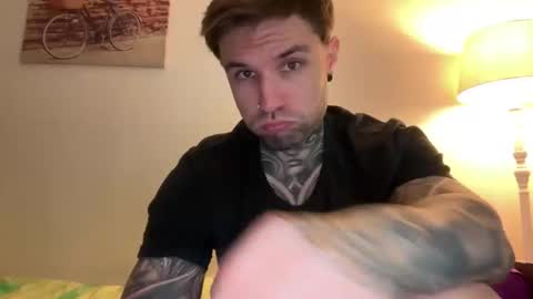 larsskeet online show from 12/02/25, 02:01