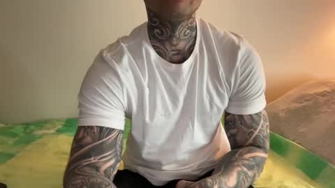 Snapshot of larsskeet chatting on 03/16/26, 01:15 larsskeet online show from 03/16/26, 01:15