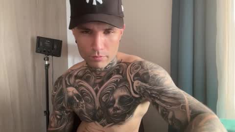Snapshot of larsskeet chatting on 05/21/26, 06:59 larsskeet online show from 05/21/26, 06:59