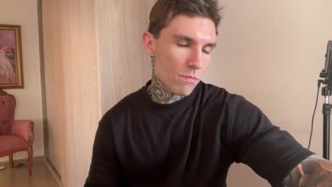Snapshot of larsskeet chatting on 06/16/26, 05:26 larsskeet online show from 06/16/26, 05:26