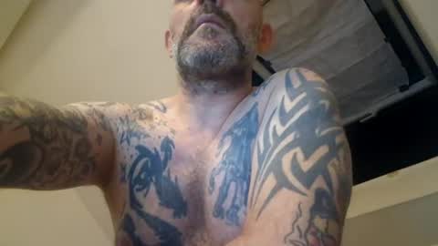 Snapshot of larsvegas1895 chatting on 07/01/26, 11:15 larsvegas1895 online show from 07/01/26, 11:15