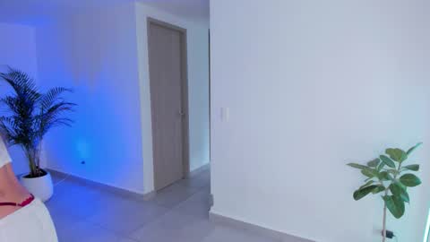 Snapshot of lary_holly chatting on 09/10/25, 08:42 Lary online show from 09/10/25, 08:42