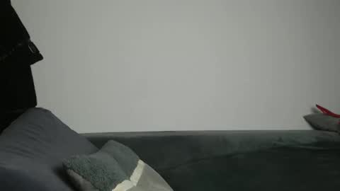 raisa online show from 12/23/25, 03:26